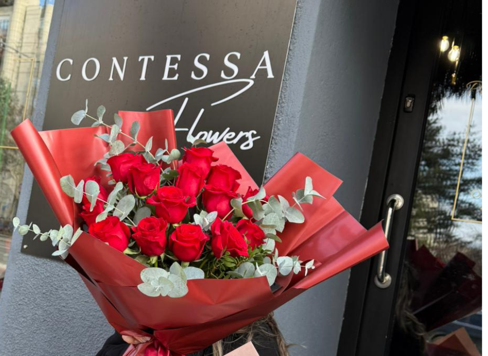 Contessa Flowers
